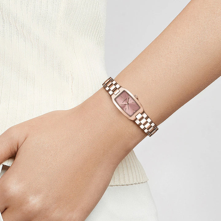 Sc89073e28cee400fb10bb21fff779668A SAPPHIRE - Rhea